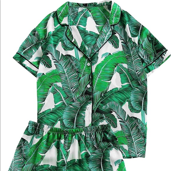 Other - NWT Palm Leaf Pink + Green PJ Set Size XS
